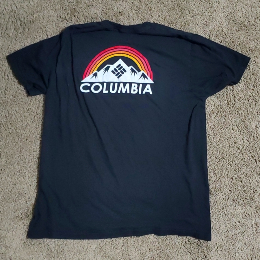Columbia Graphic t shirt